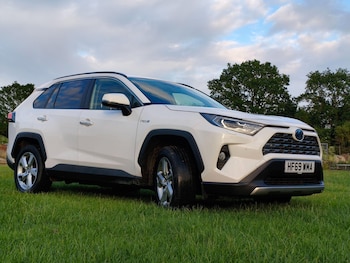 Used Toyota RAV4 2019 for sale - 79285369: Photo