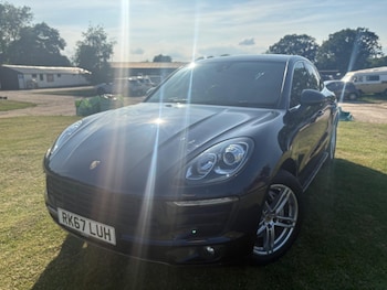 Used Porsche Macan 2017 for sale - 79285359: Photo