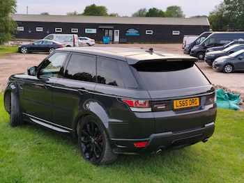 Used Land Rover Range Rover Sport 2015 for sale - 79285348: Photo