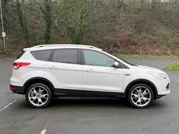 Used Ford Kuga 2015 for sale - 77454623: Photo