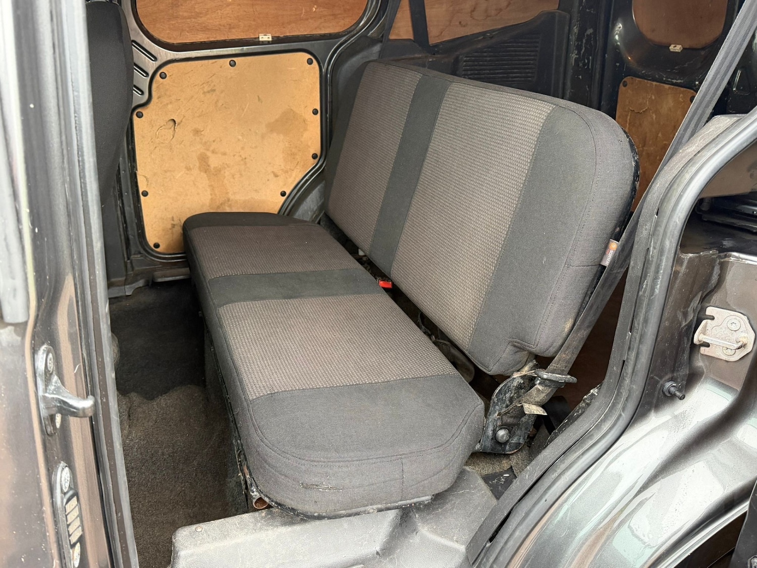 Used Ford Transit Courier 2017 for sale - 77404832: Photo 8