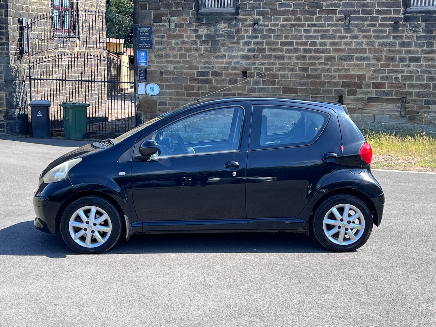 Used Toyota AYGO 2006 for sale - 77371923: Photo 9