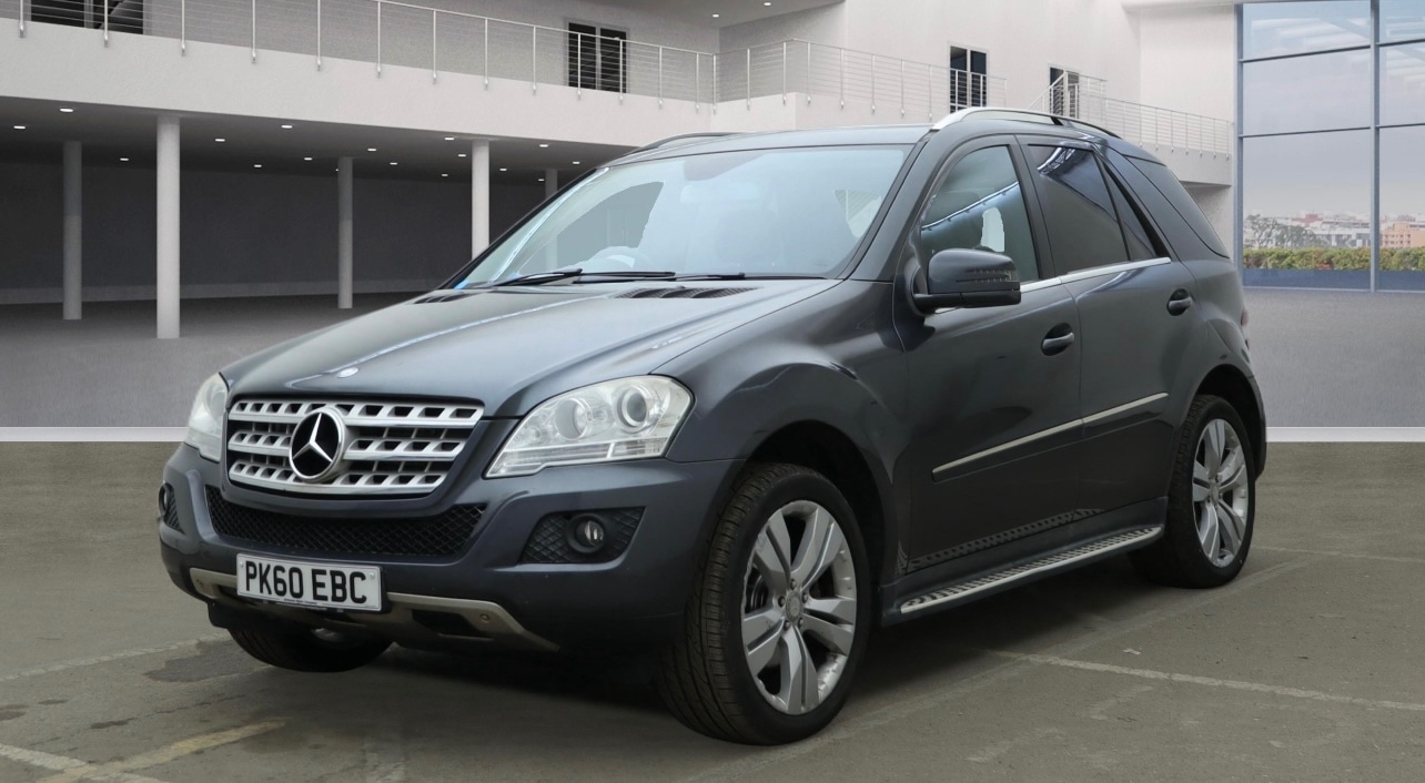 Used Mercedes-Benz M Class 2010 for sale - 77370763: Photo 2