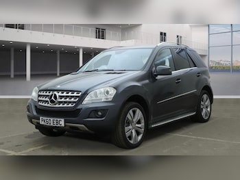 Used Mercedes-Benz M Class 2010 for sale - 77370763: Photo