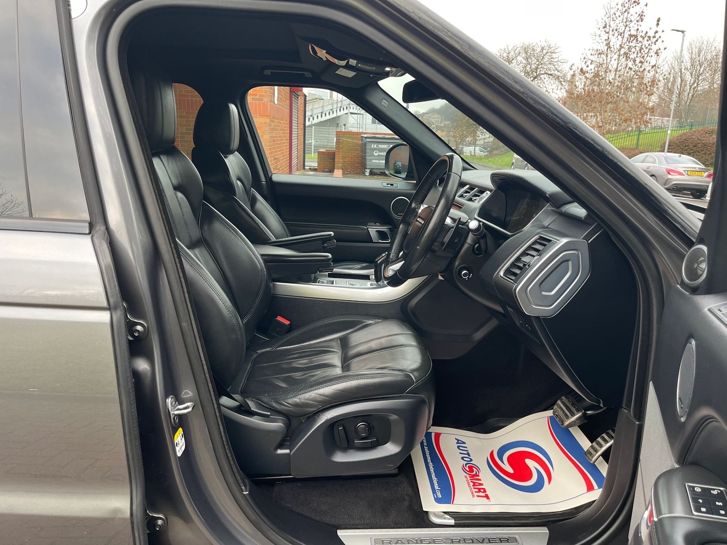 Used Land Rover Range Rover Sport 2015 for sale - 77495184: Photo 5