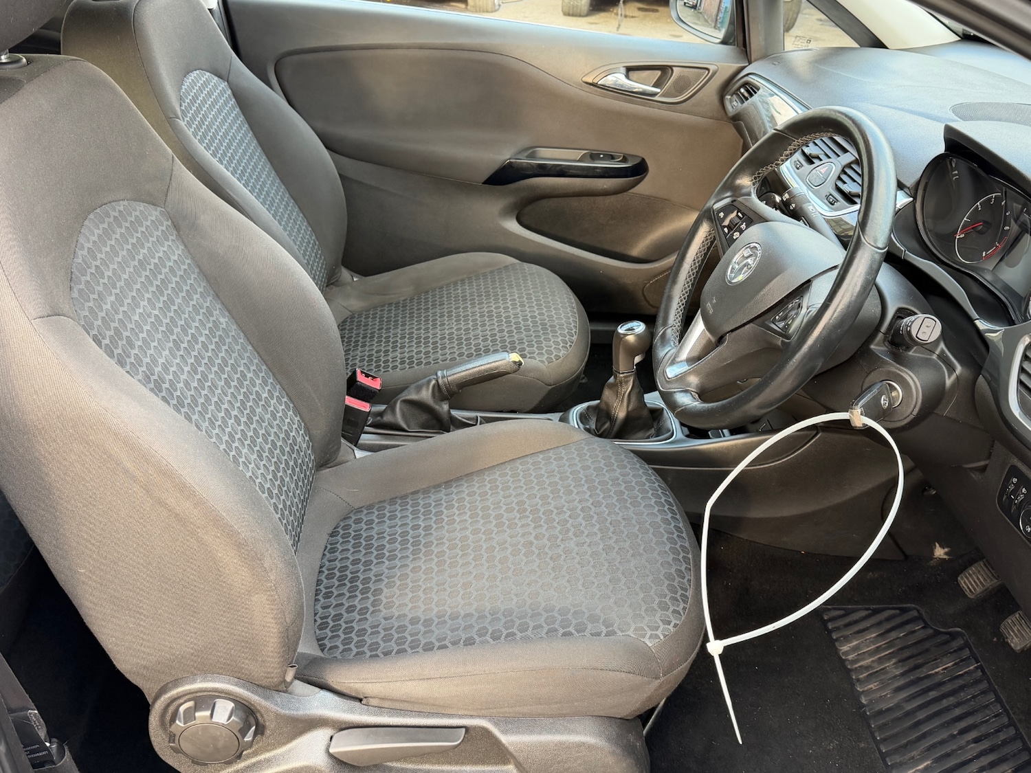 Used Vauxhall Corsa 2015 for sale - 77367377: Photo 10