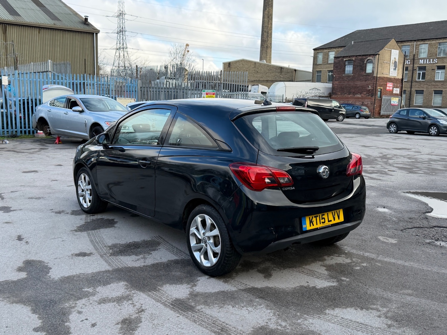 Used Vauxhall Corsa 2015 for sale - 77367377: Photo 3
