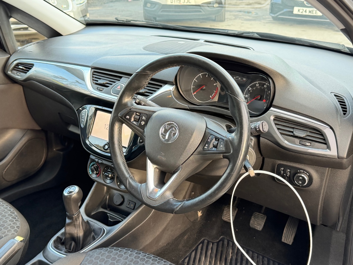 Used Vauxhall Corsa 2015 for sale - 77367377: Photo 9