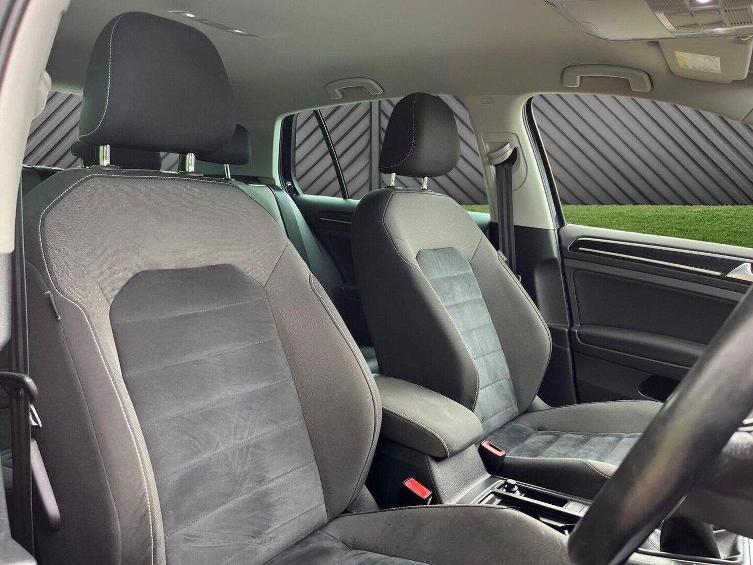 Used Volkswagen Golf 2015 for sale - 76605730: Photo 14