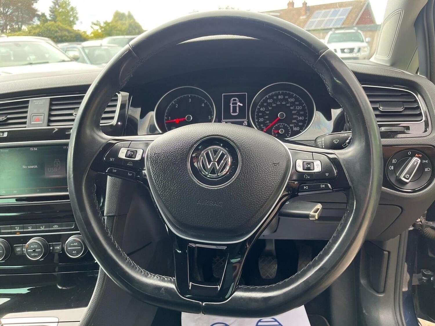 Used Volkswagen Golf 2015 for sale - 76605730: Photo 28