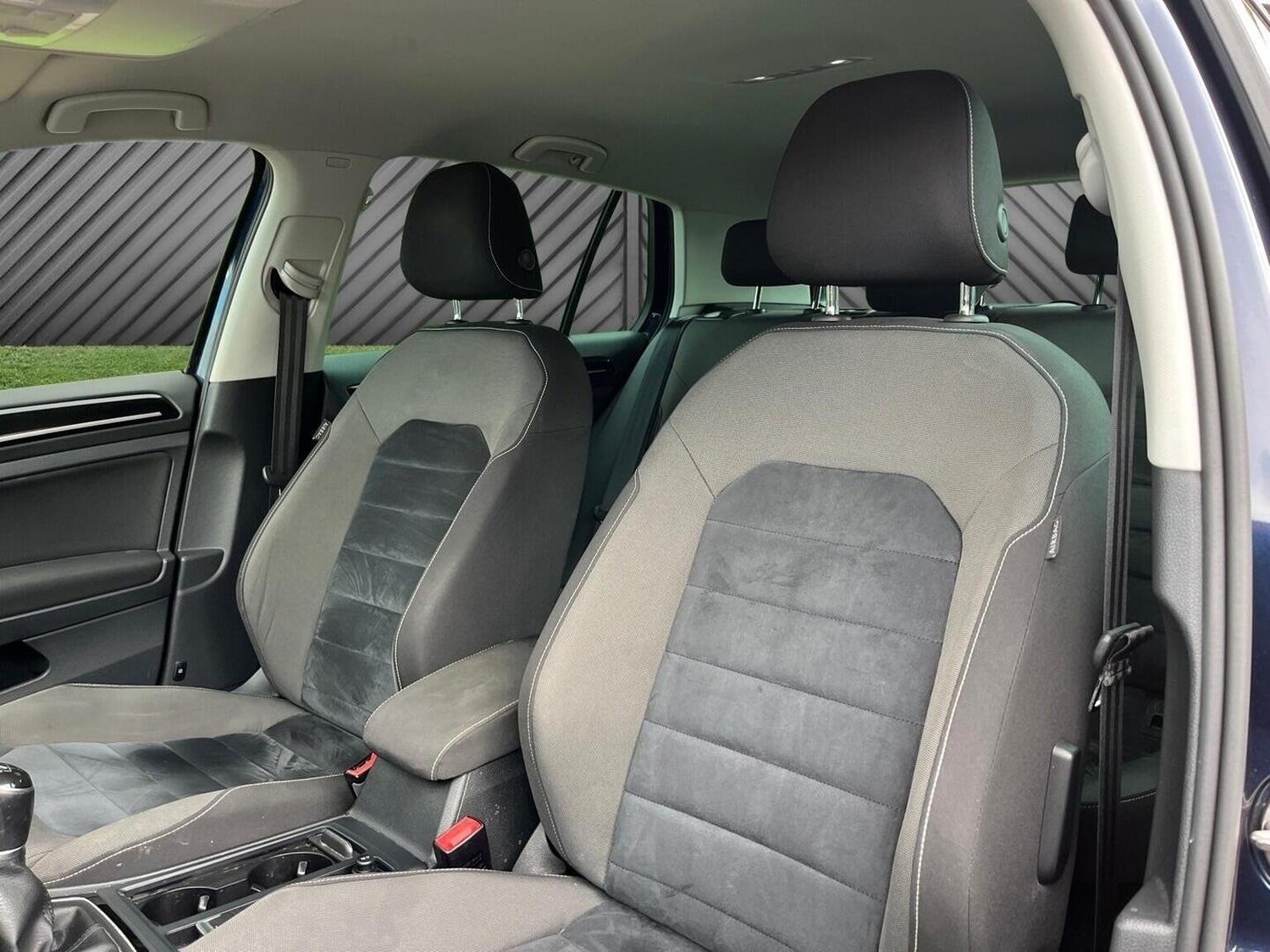 Used Volkswagen Golf 2015 for sale - 76605730: Photo 29