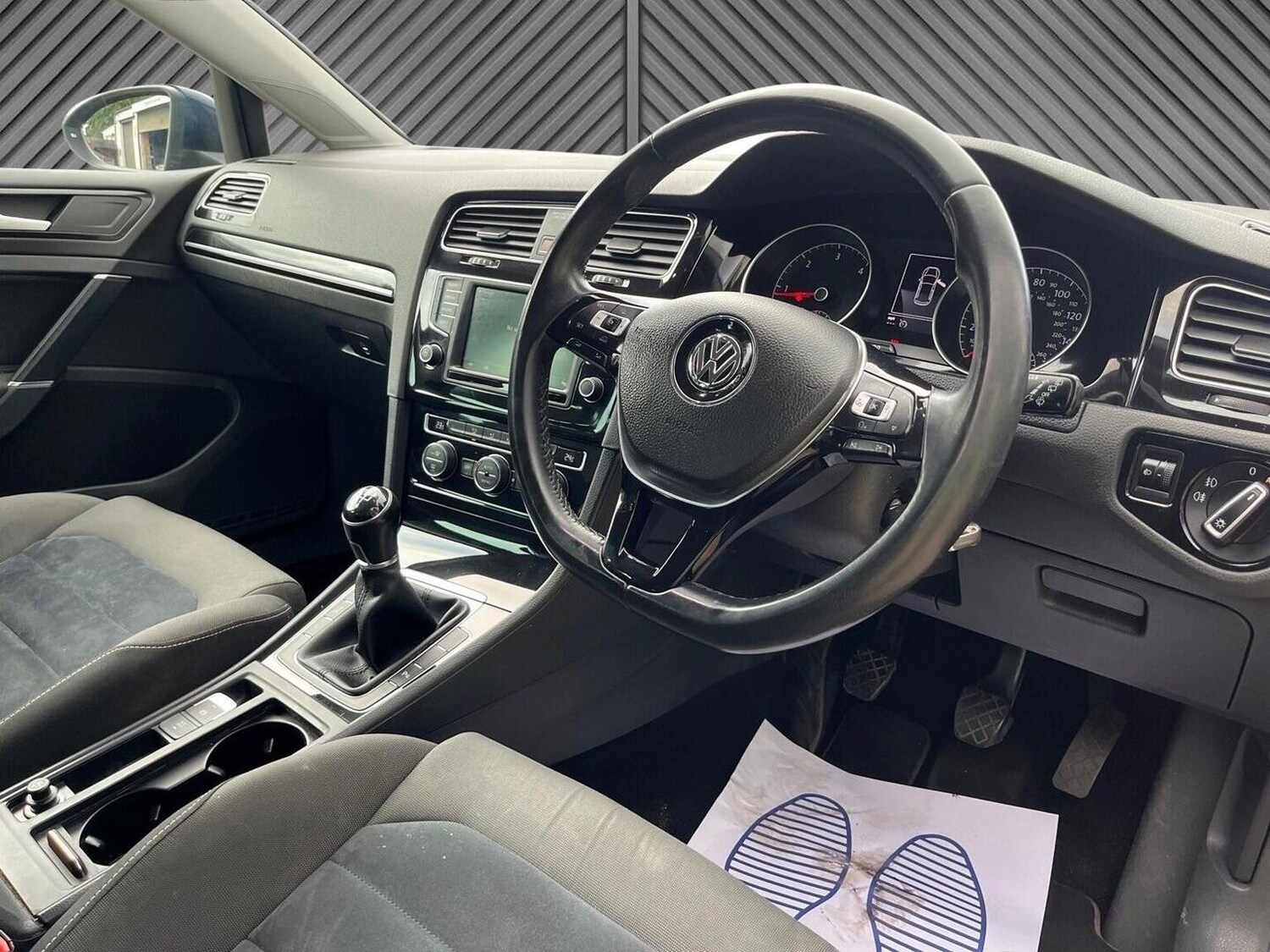 Used Volkswagen Golf 2015 for sale - 76605730: Photo 31