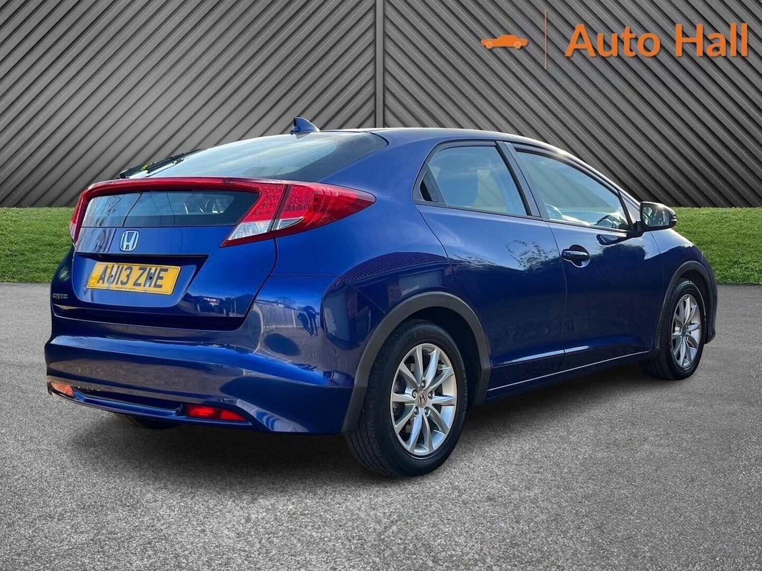 Used Honda Civic 2013 for sale - 76605975: Photo 12