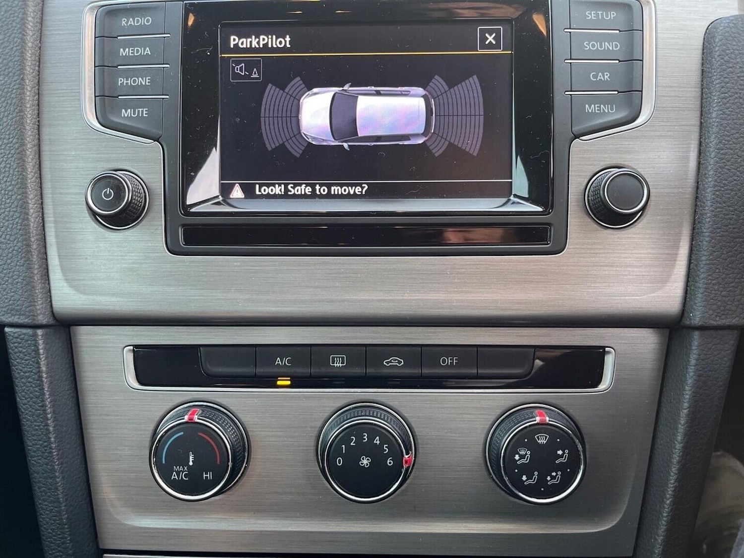 Used Volkswagen Golf 2015 for sale - 76837041: Photo 25