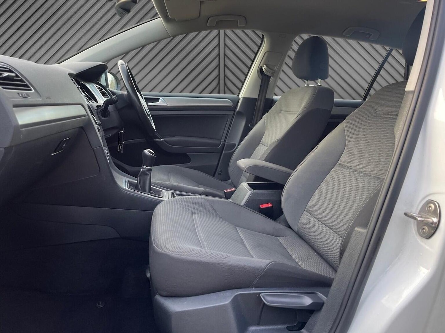 Used Volkswagen Golf 2015 for sale - 76837041: Photo 30