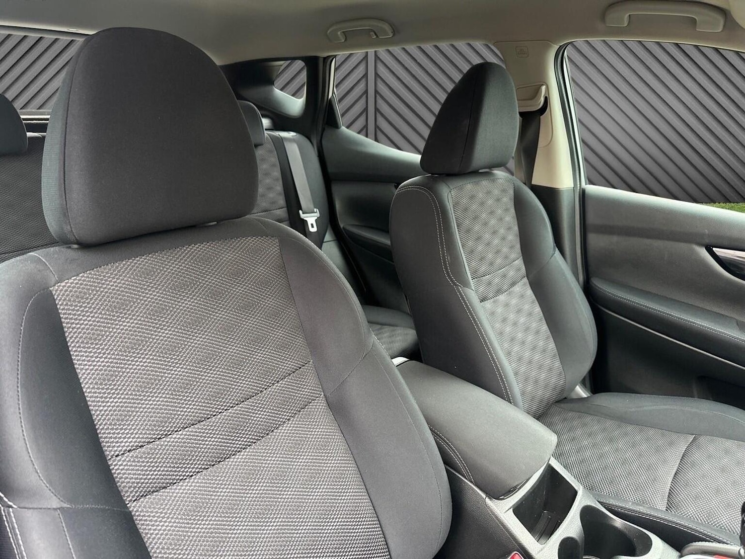 Used Nissan Qashqai 2014 for sale - 77536045: Photo 14