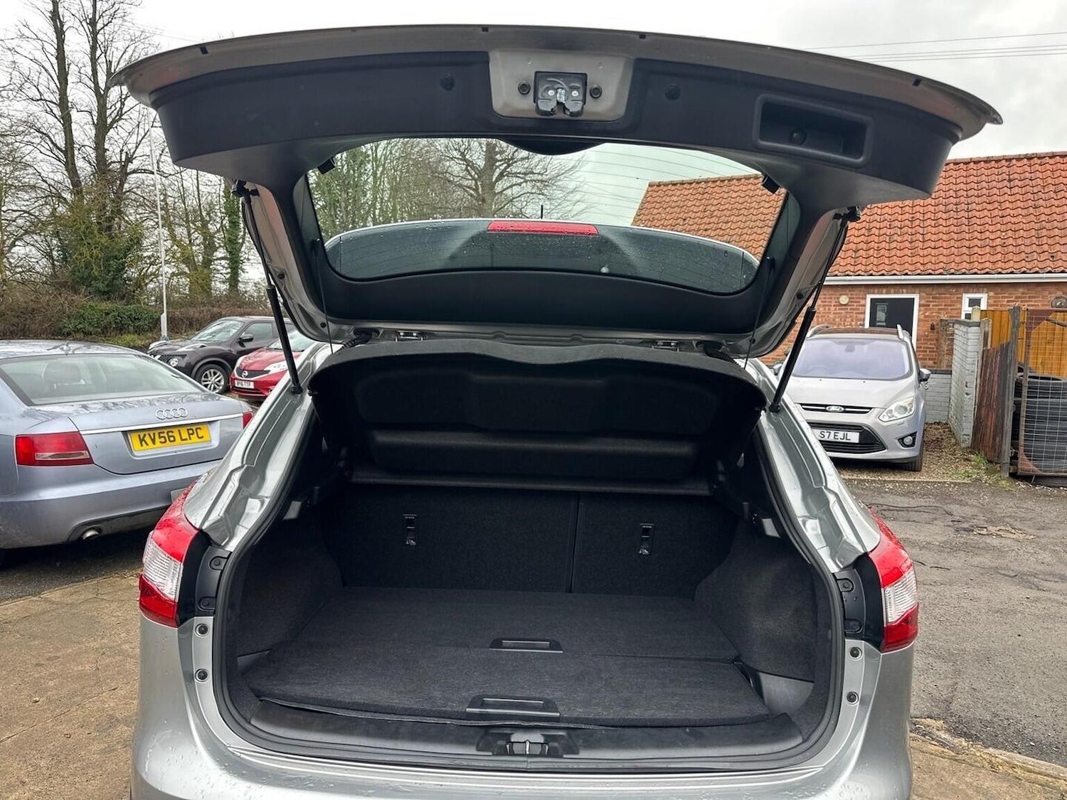 Used Nissan Qashqai 2014 for sale - 77536045: Photo 24