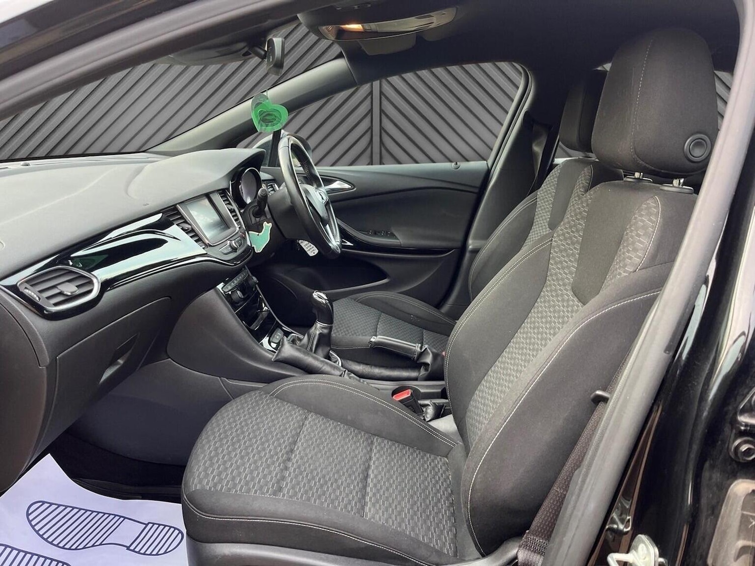 Used Vauxhall Astra 2017 for sale - 76974298: Photo 31