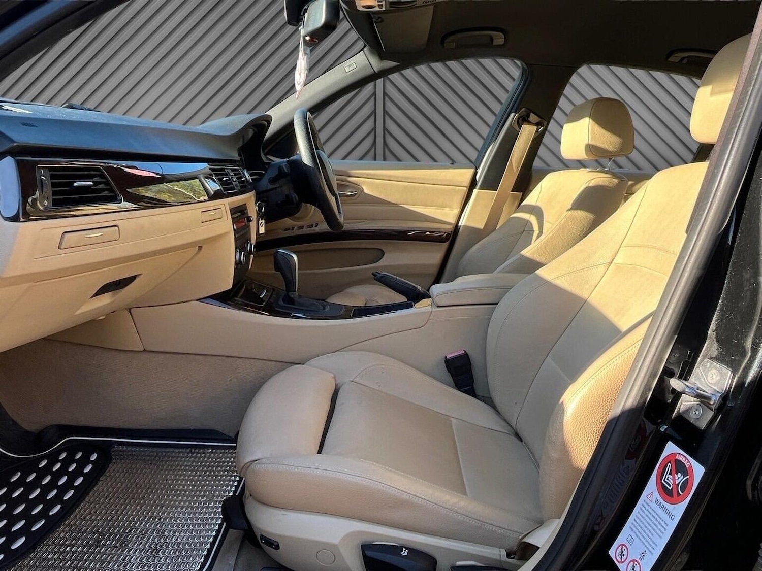 Used BMW 3 Series 2010 for sale - 76656195: Photo 28