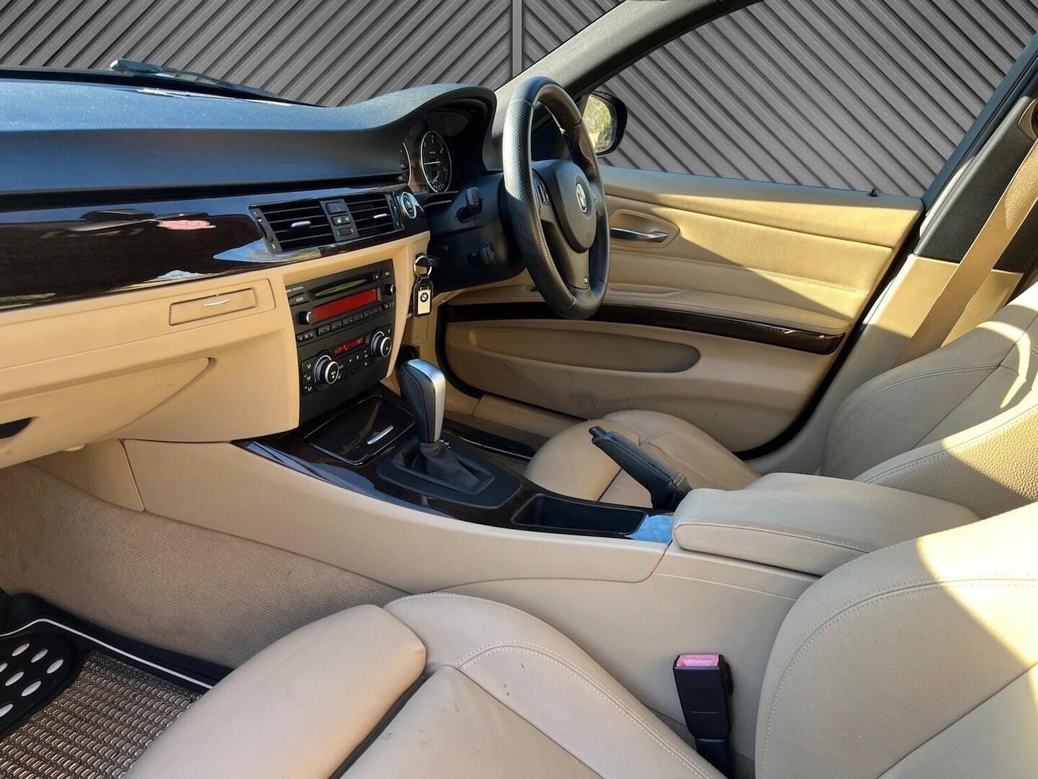 Used BMW 3 Series 2010 for sale - 76656195: Photo 29