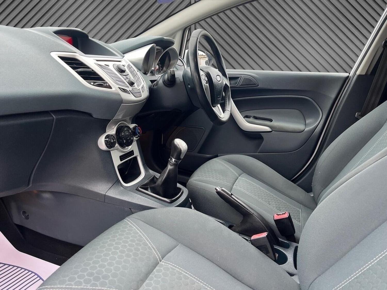 Used Ford Fiesta 2010 for sale - 76605760: Photo 12