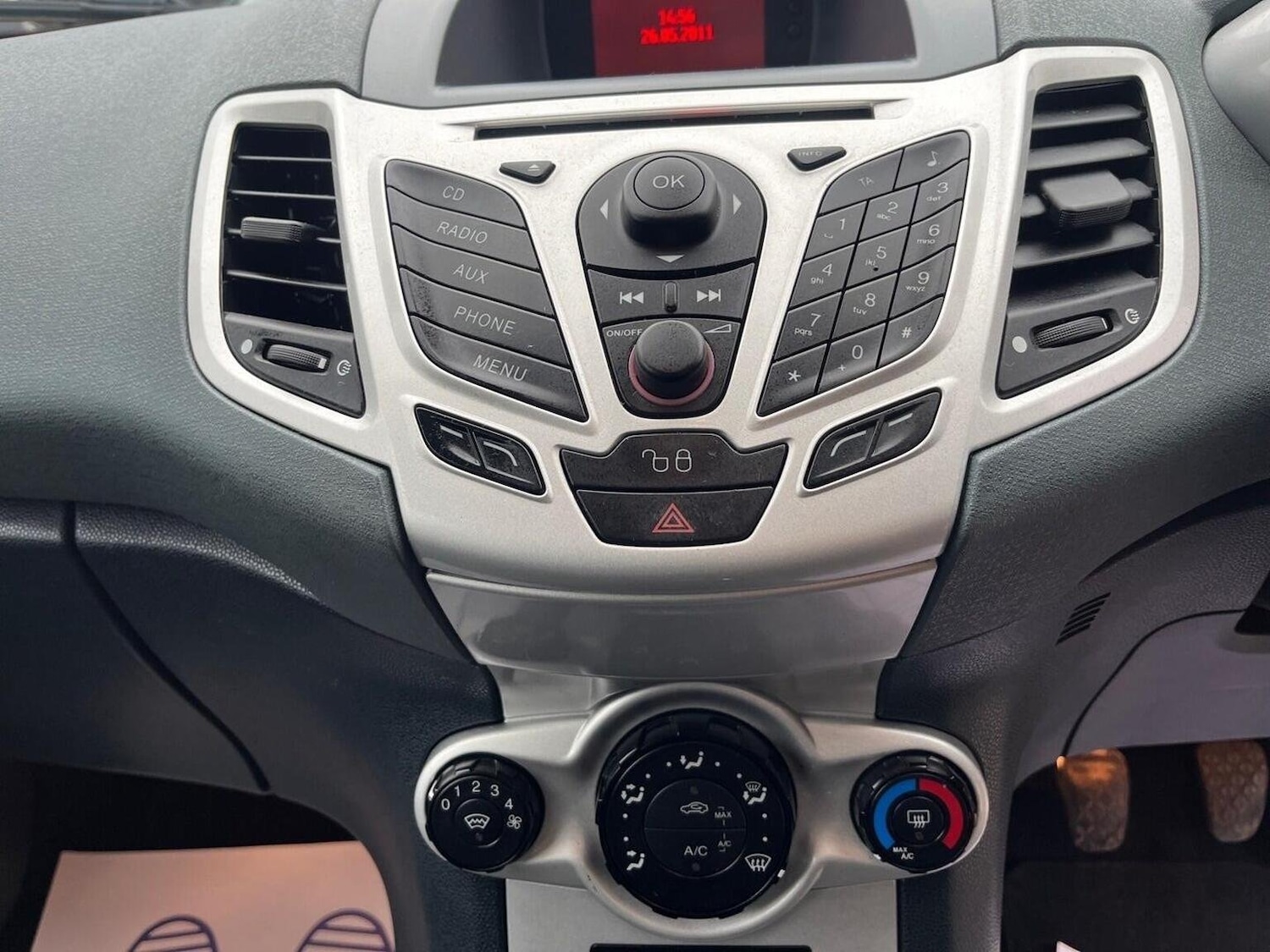 Used Ford Fiesta 2010 for sale - 76605760: Photo 14