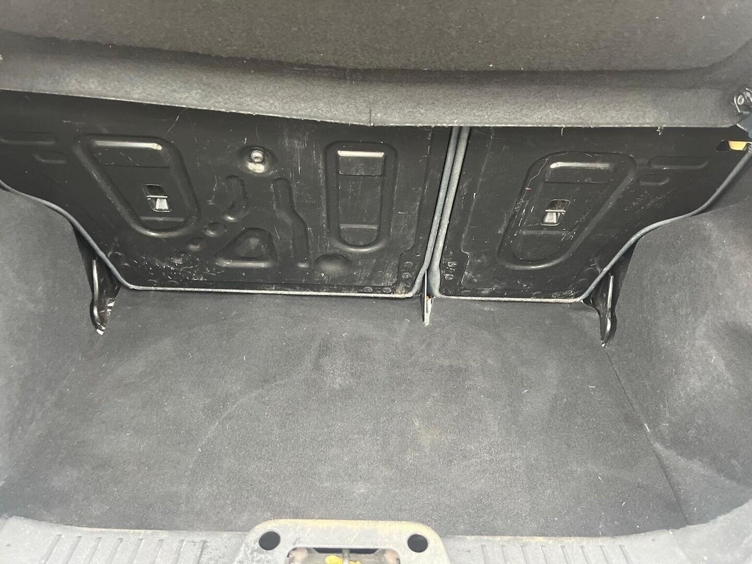 Used Ford Fiesta 2010 for sale - 76605760: Photo 30