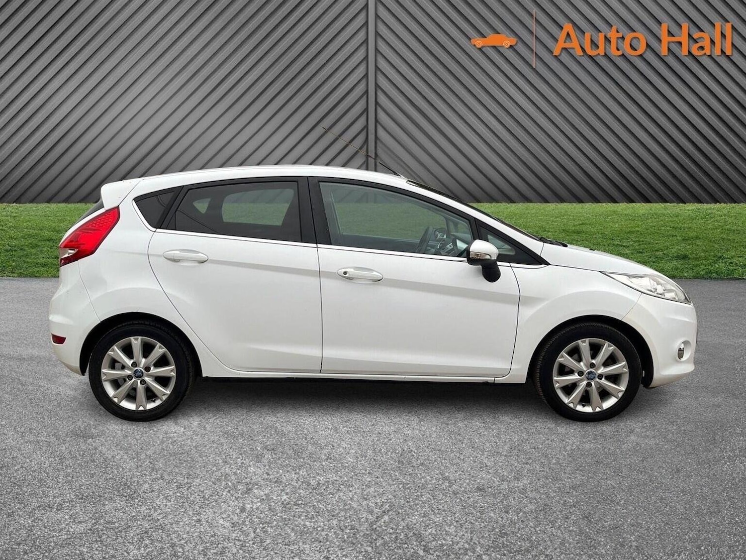 Used Ford Fiesta 2010 for sale - 76605760: Photo 9