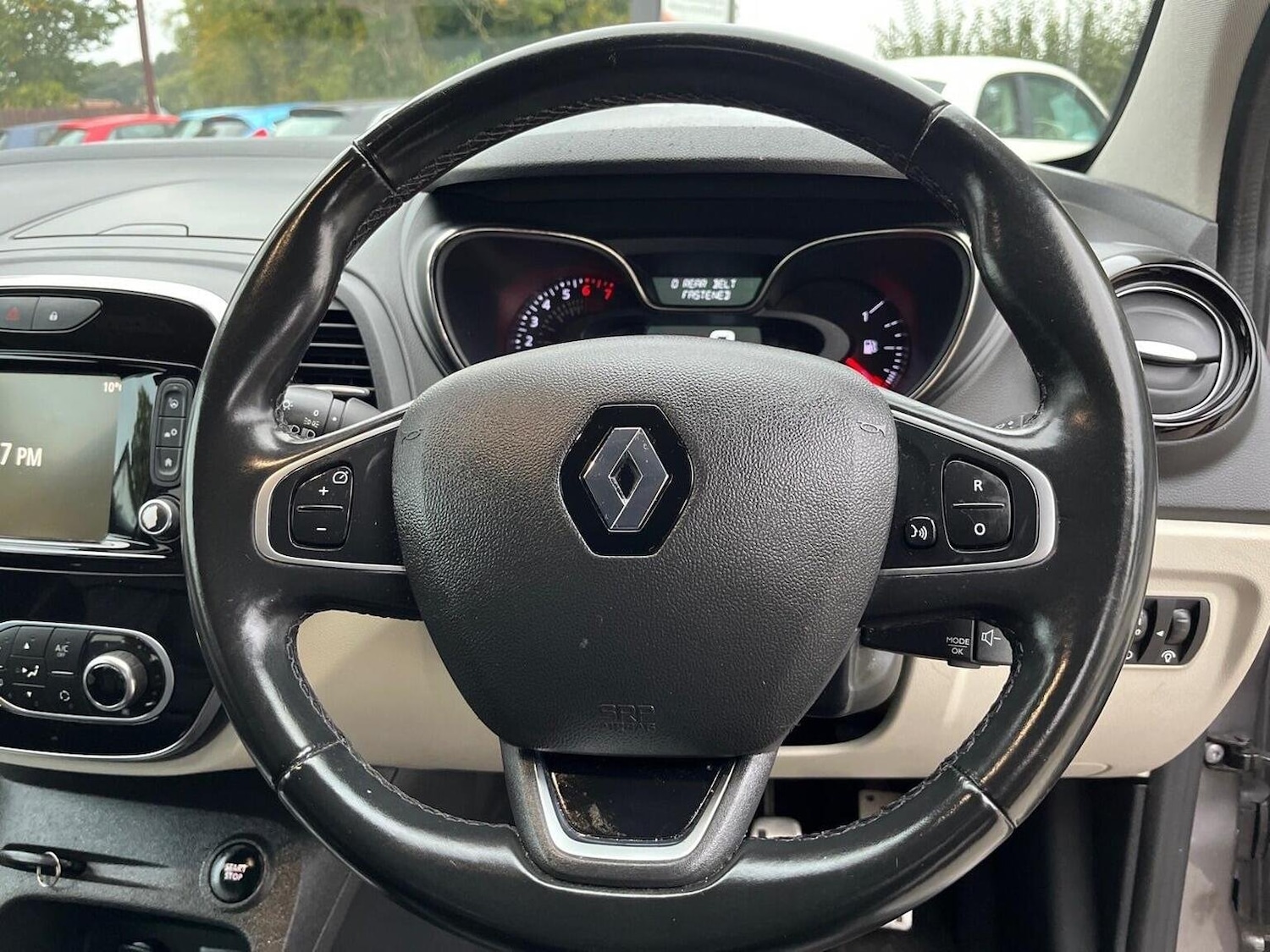 Used Renault Captur 2019 for sale - 76605627: Photo 30