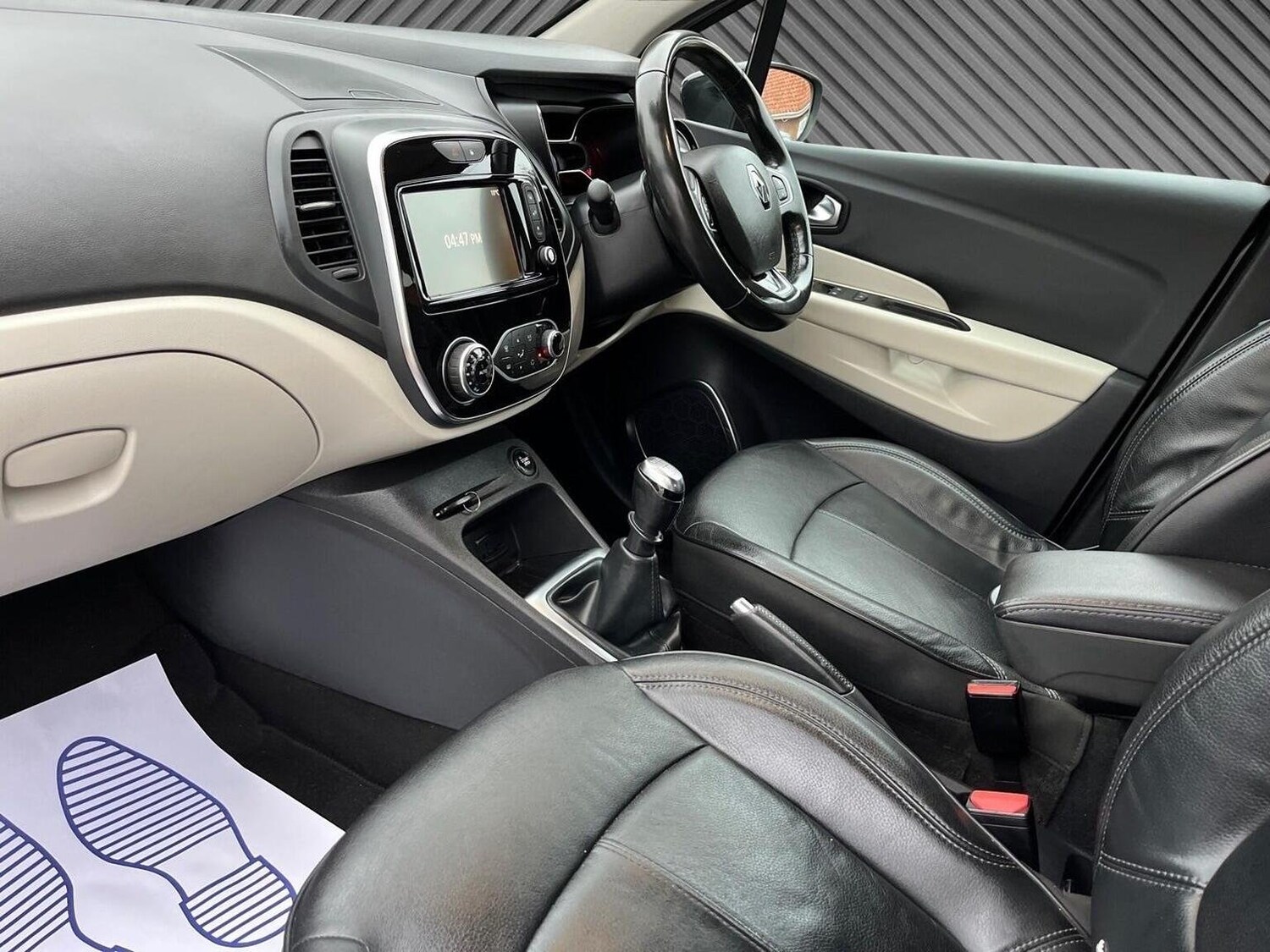 Used Renault Captur 2019 for sale - 76605627: Photo 31