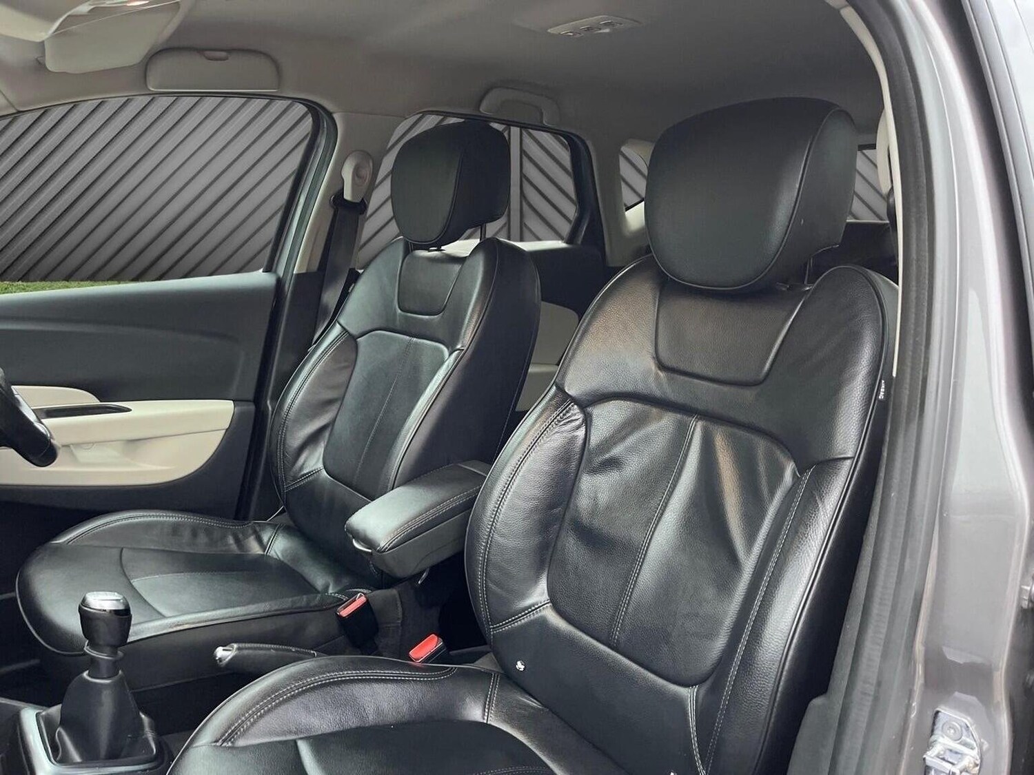 Used Renault Captur 2019 for sale - 76605627: Photo 32