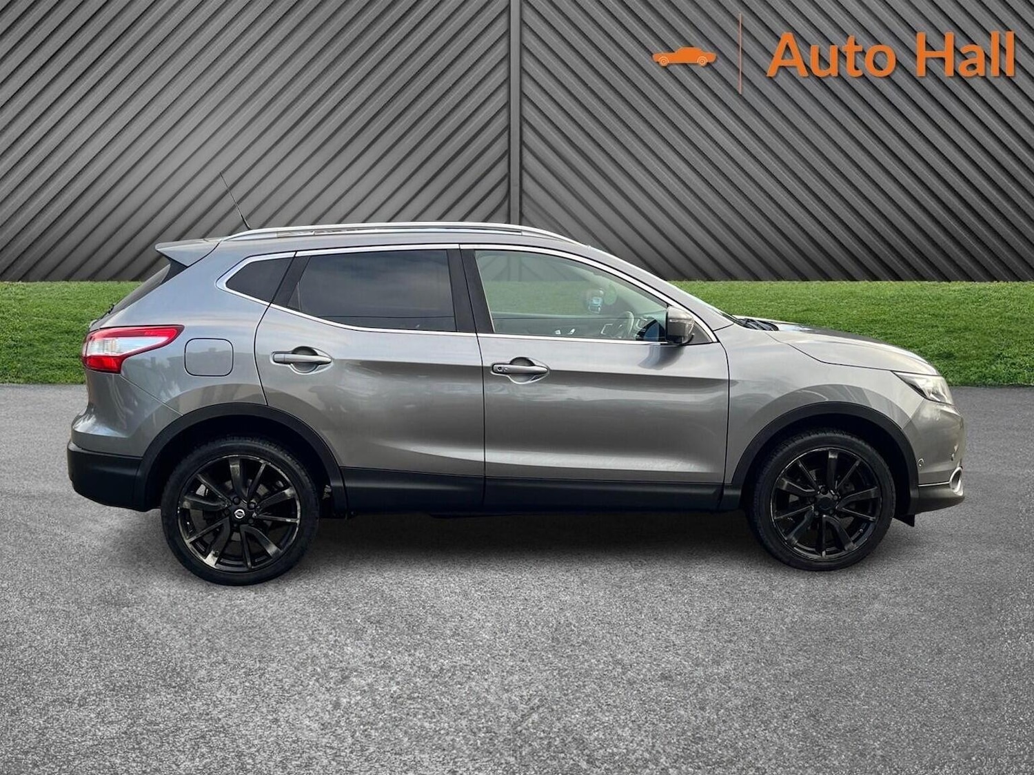 Used Nissan Qashqai 2015 for sale - 77237021: Photo 10