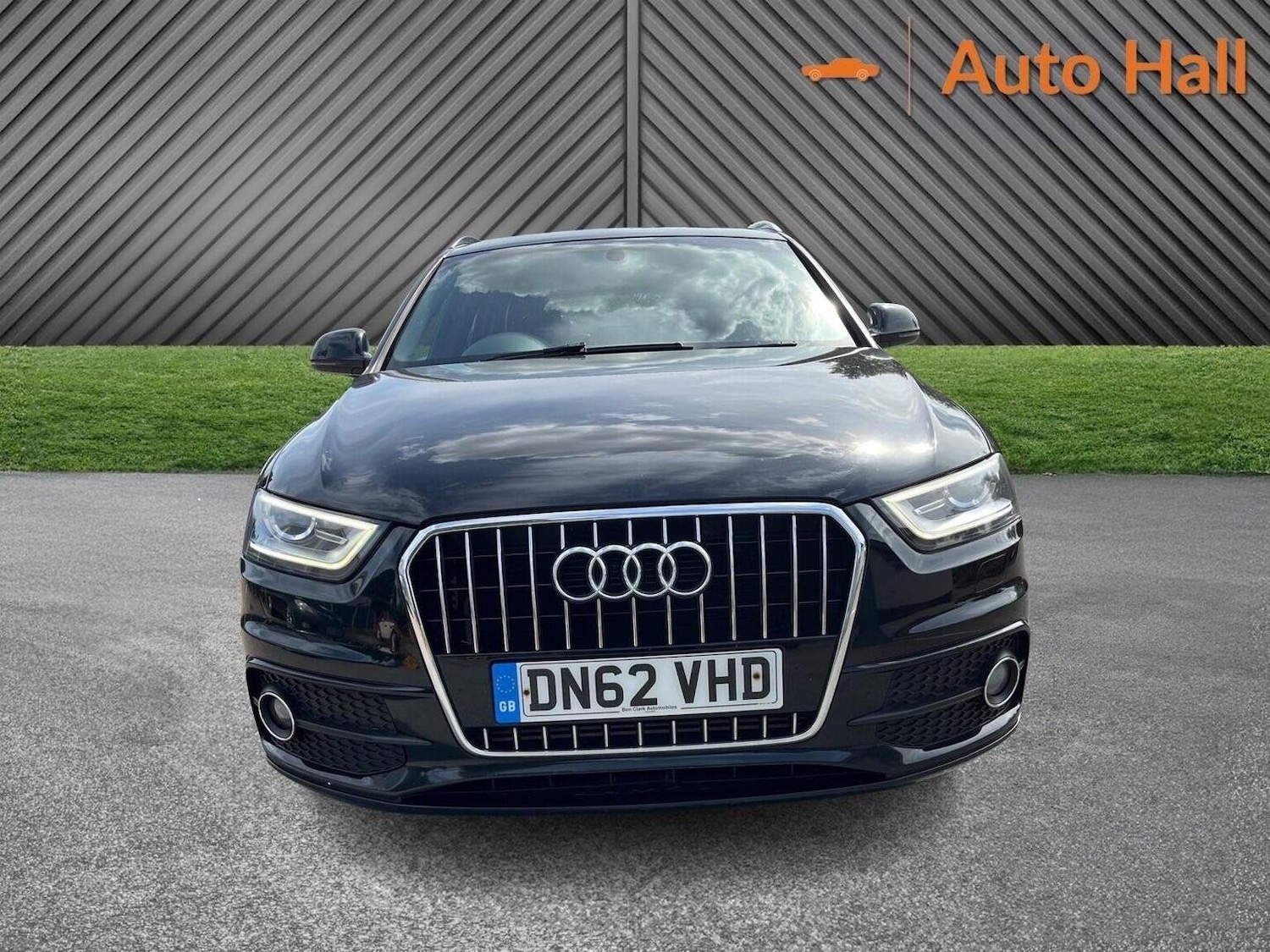 Used Audi Q3 2012 for sale - 76605675: Photo 2