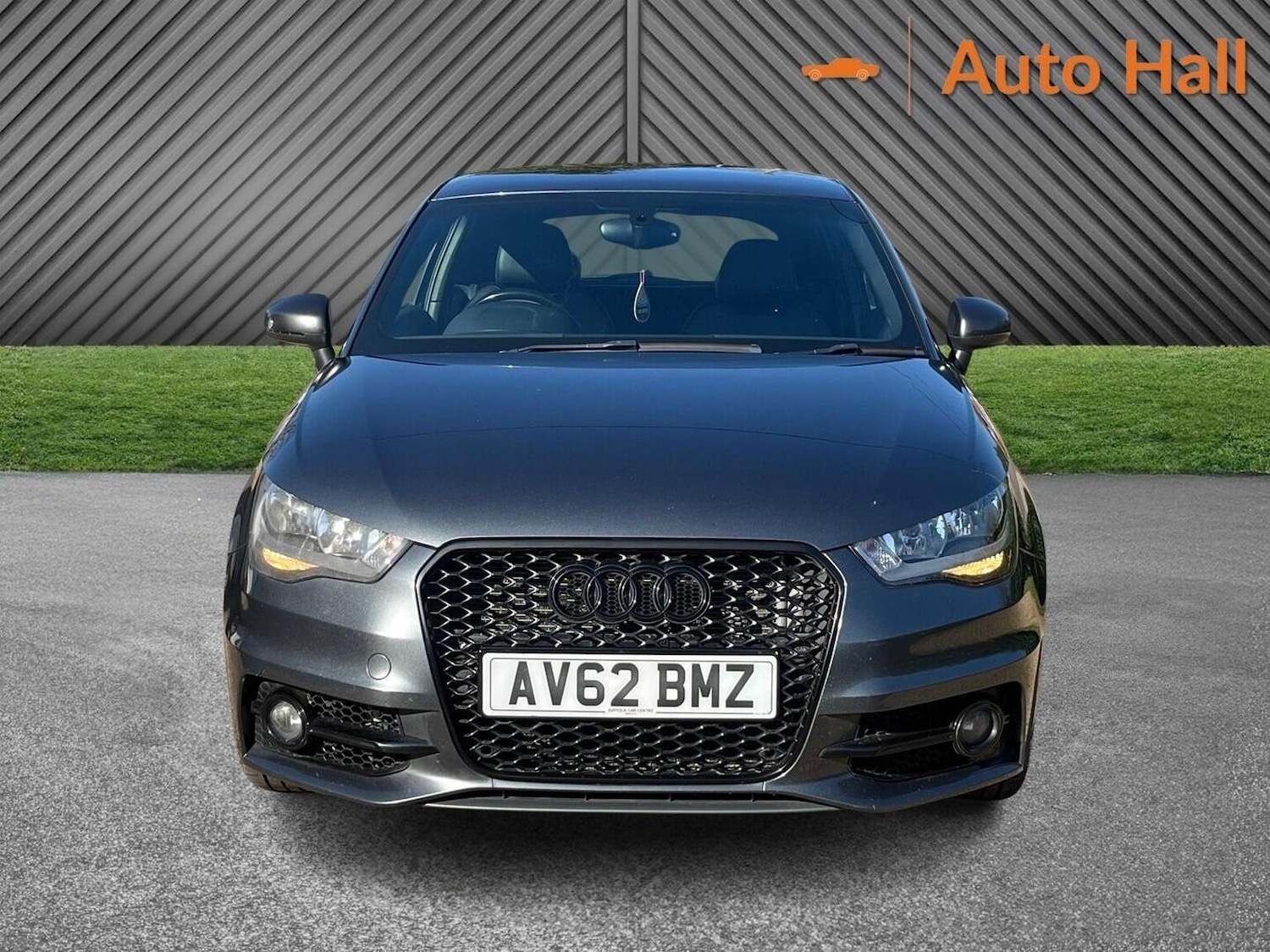 Used Audi A1 2012 for sale - 77953990: Photo 2