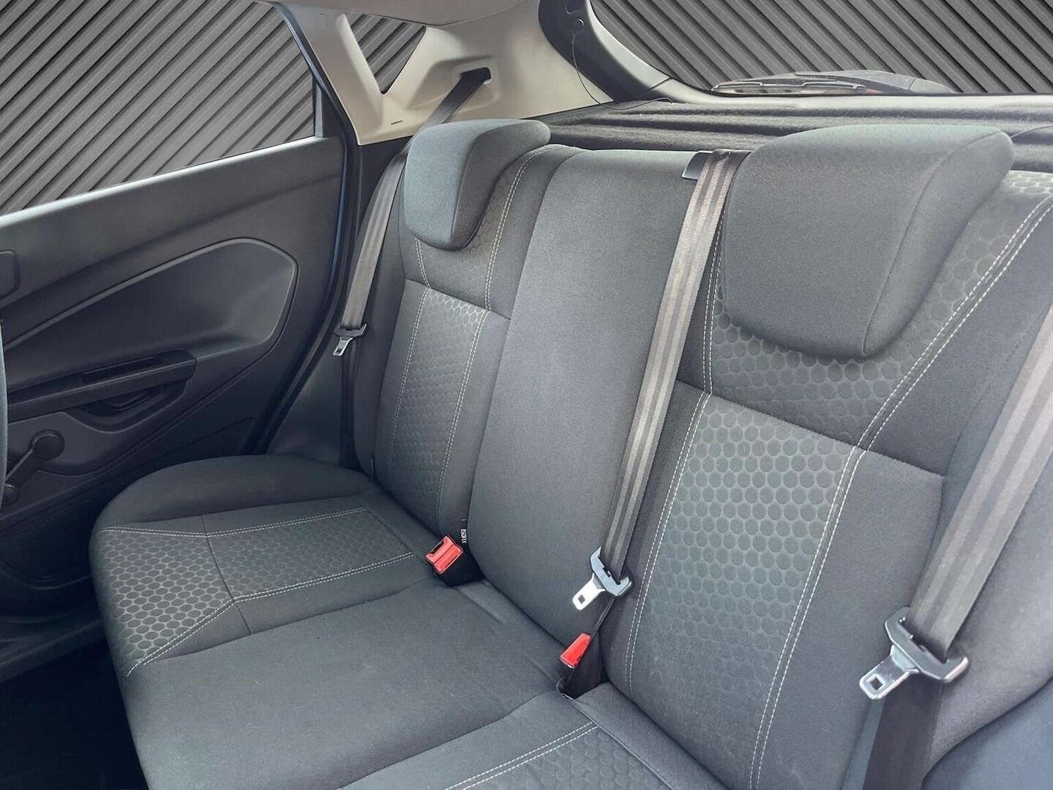 Used Ford Fiesta 2010 for sale - 76605859: Photo 19