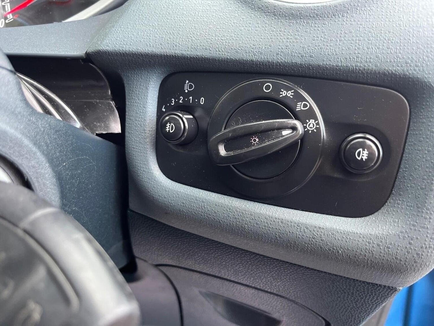 Used Ford Fiesta 2010 for sale - 76605859: Photo 21