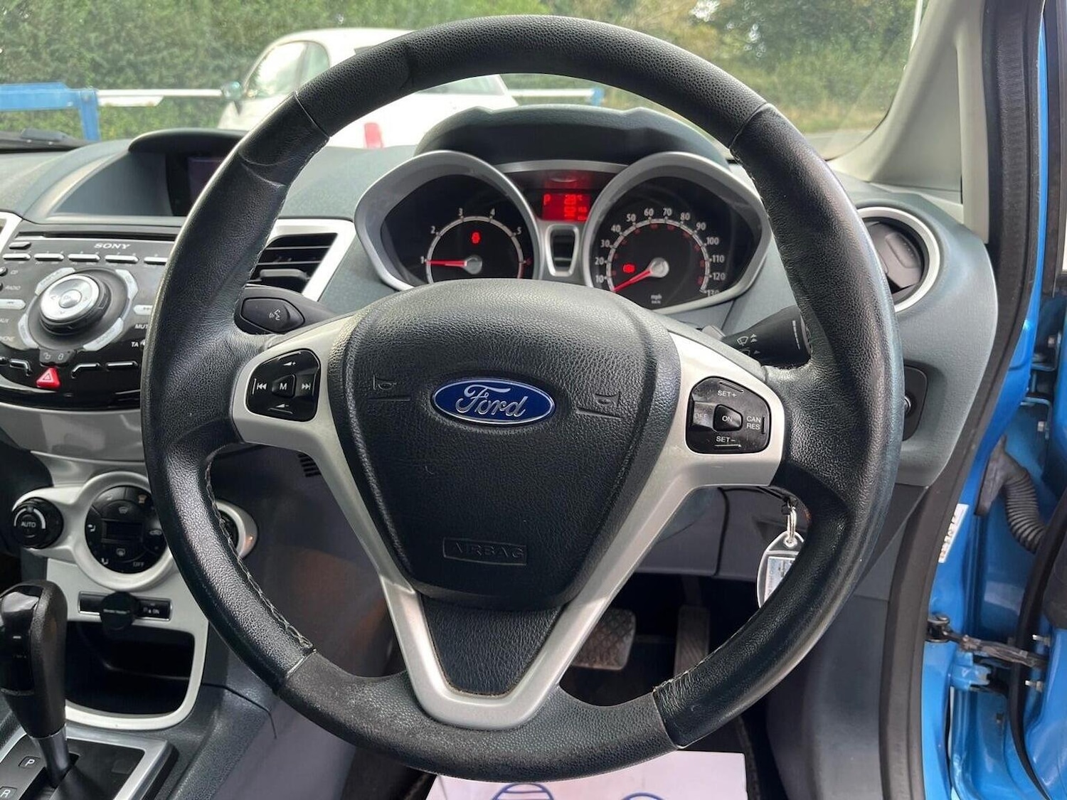 Used Ford Fiesta 2010 for sale - 76605859: Photo 29