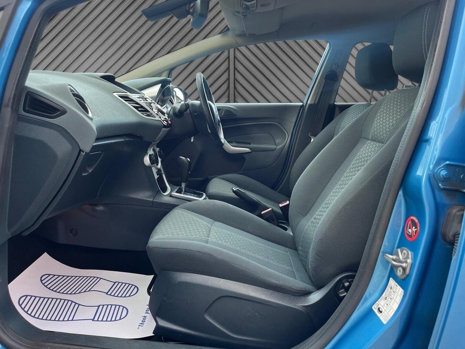 Used Ford Fiesta 2010 for sale - 76605859: Photo 30