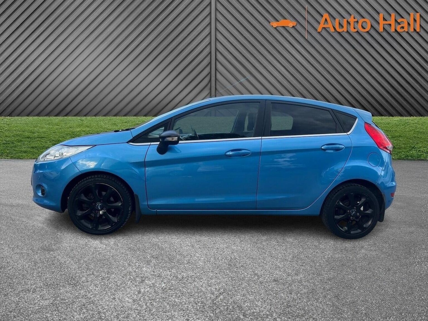 Used Ford Fiesta 2010 for sale - 76605859: Photo 7