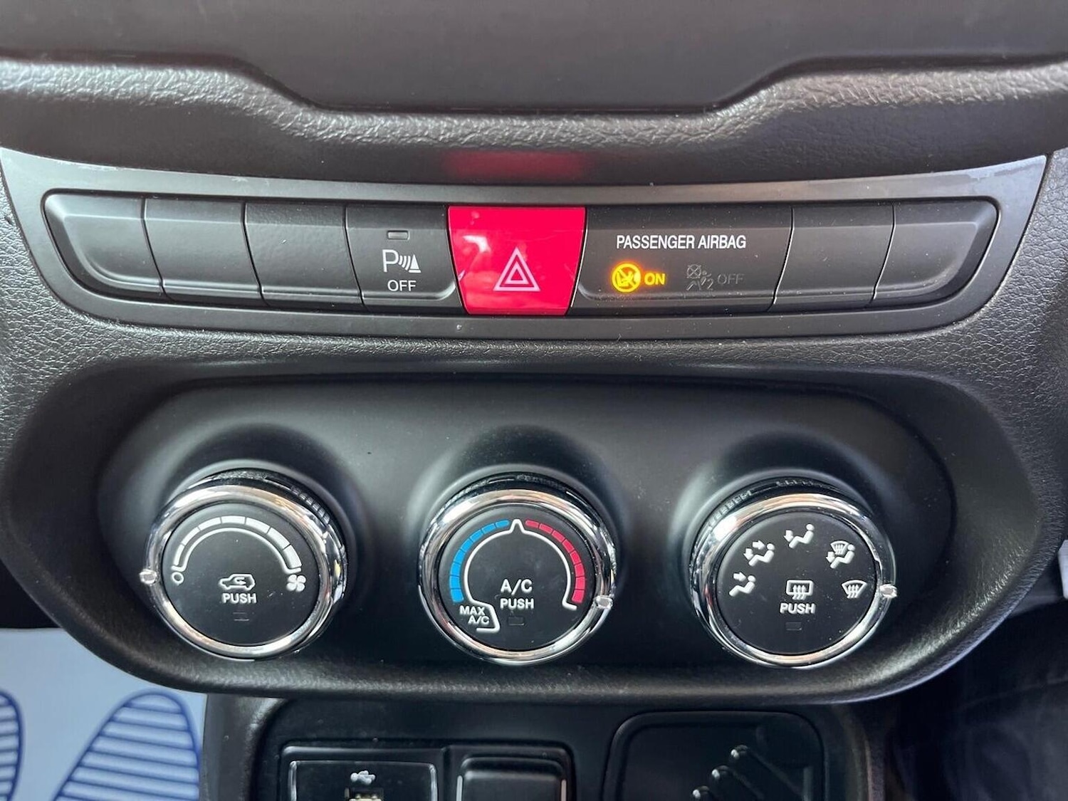 Used Jeep Renegade 2017 for sale - 76848674: Photo 33