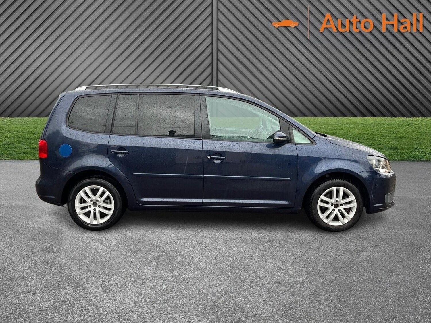 Used Volkswagen Touran 2012 for sale - 76605862: Photo 10