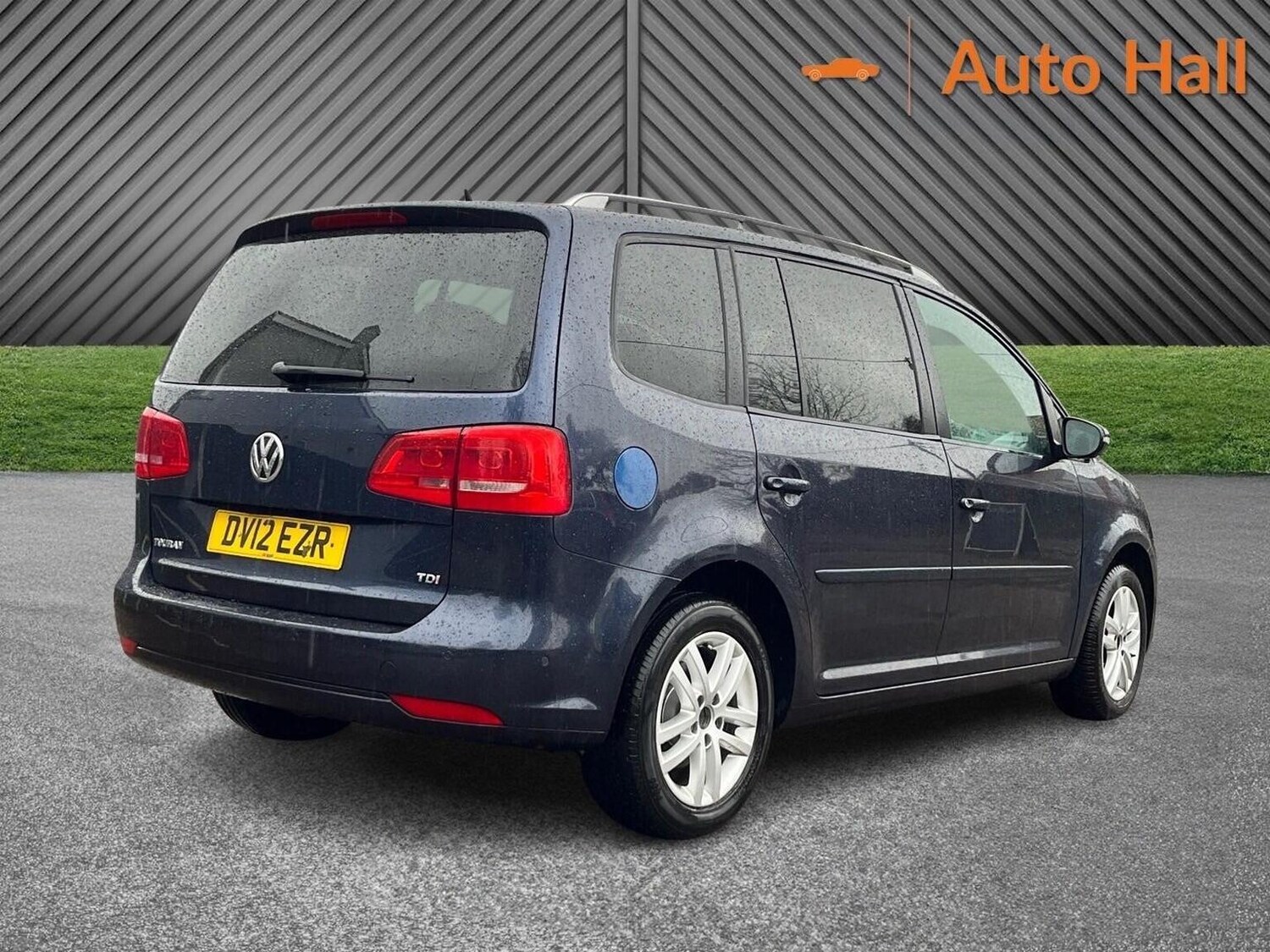 Used Volkswagen Touran 2012 for sale - 76605862: Photo 11
