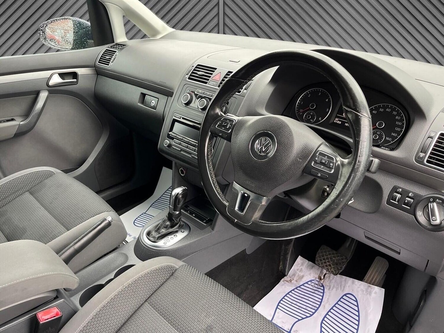 Used Volkswagen Touran 2012 for sale - 76605862: Photo 12