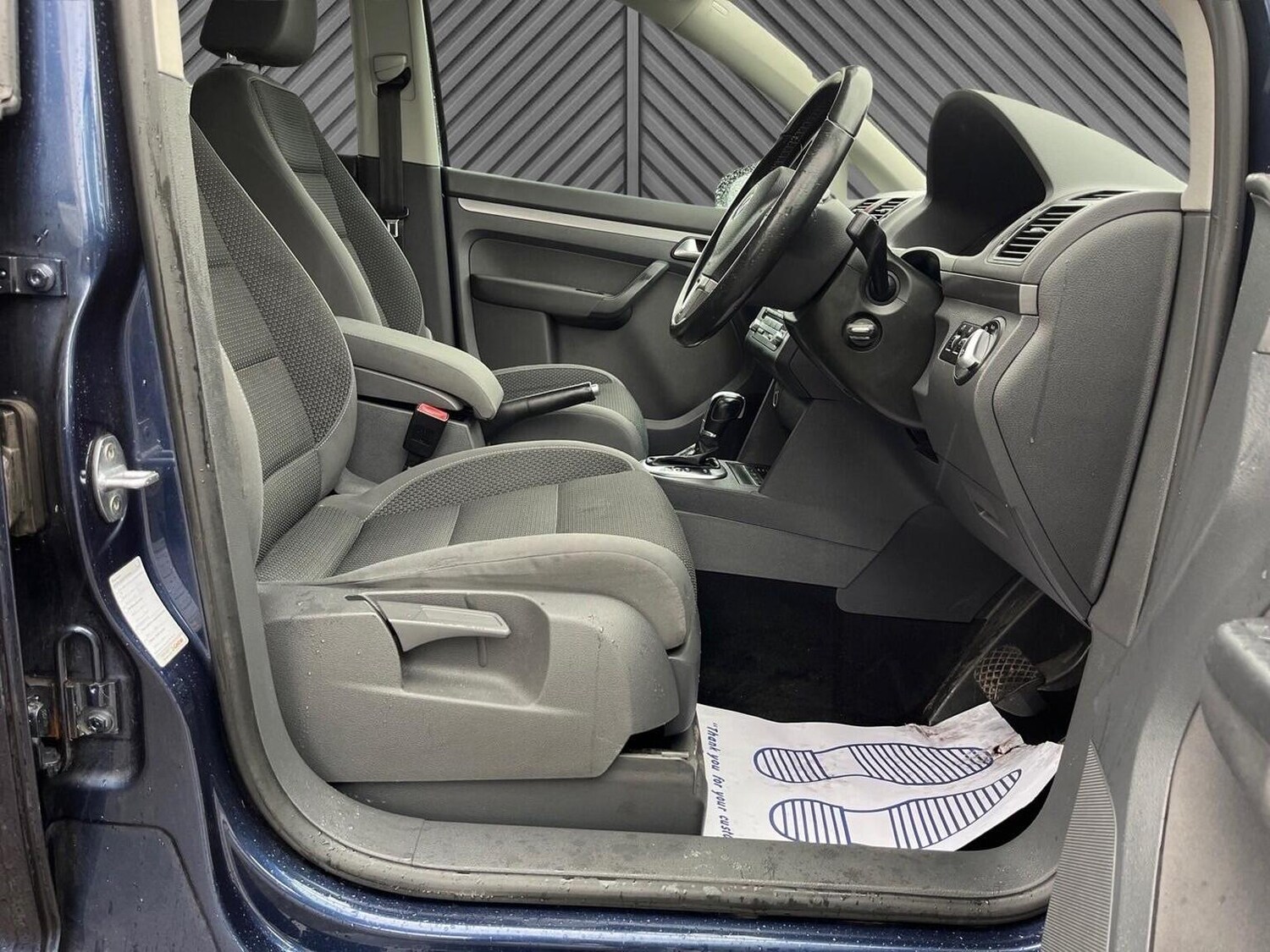 Used Volkswagen Touran 2012 for sale - 76605862: Photo 16