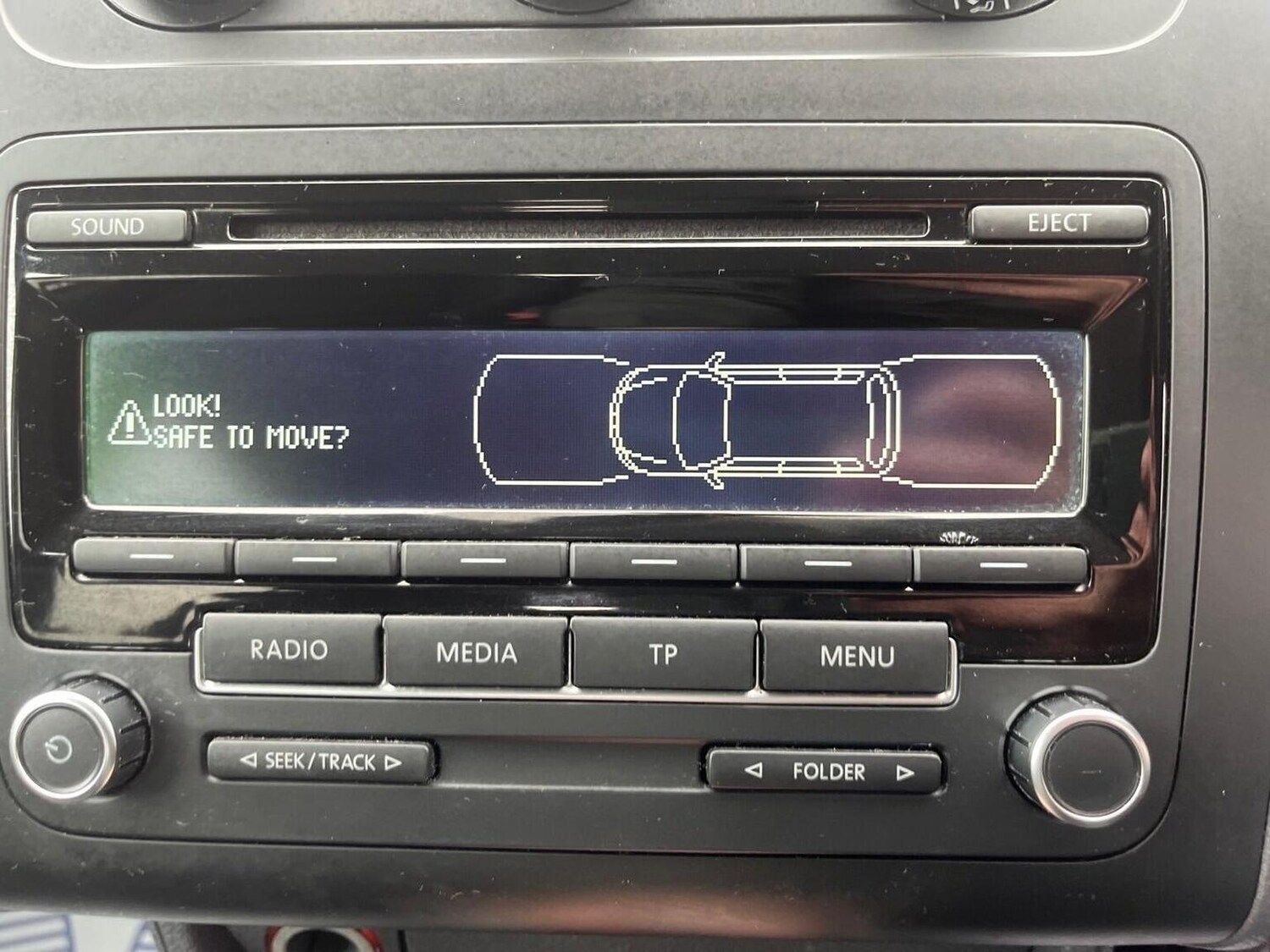 Used Volkswagen Touran 2012 for sale - 76605862: Photo 22