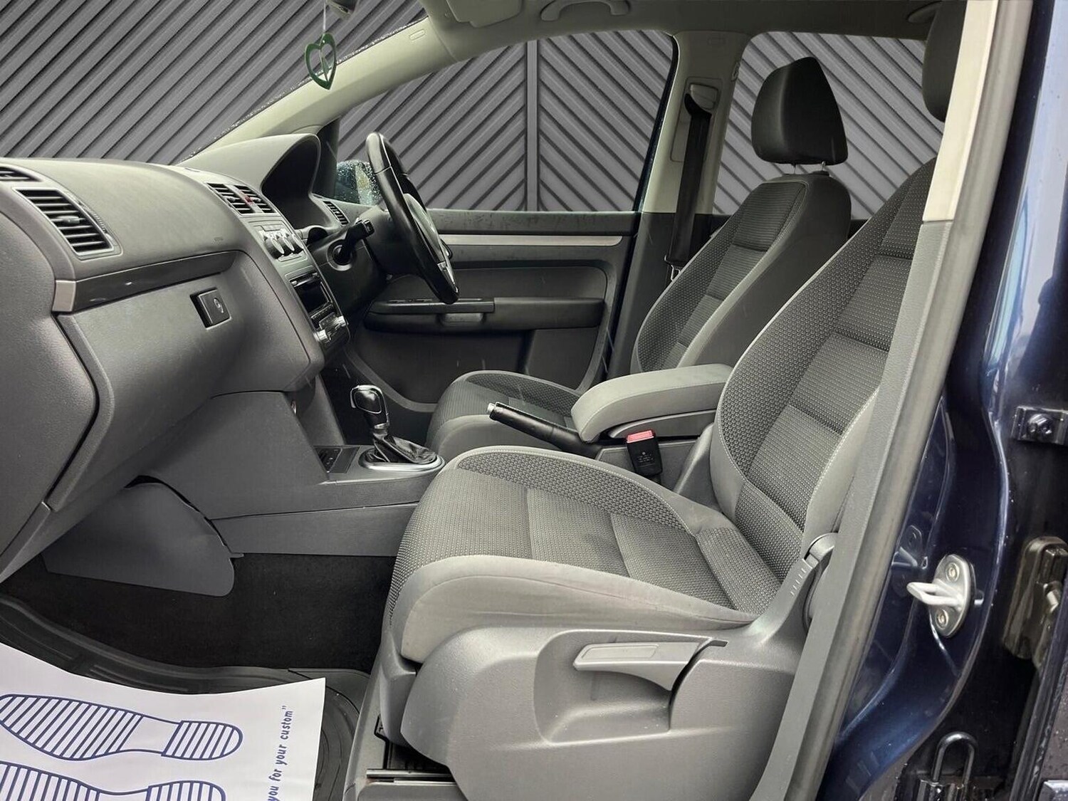 Used Volkswagen Touran 2012 for sale - 76605862: Photo 27