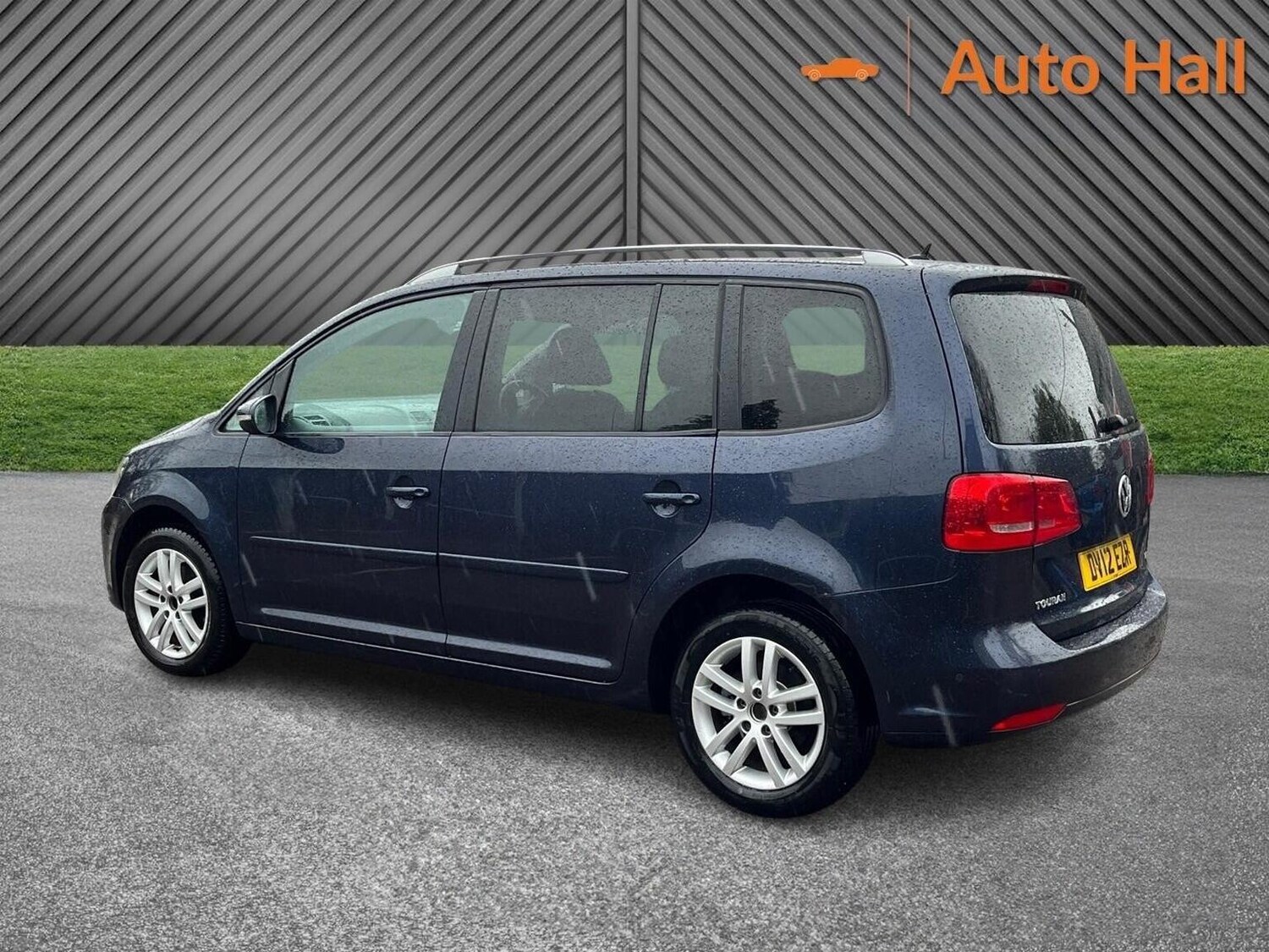 Used Volkswagen Touran 2012 for sale - 76605862: Photo 7