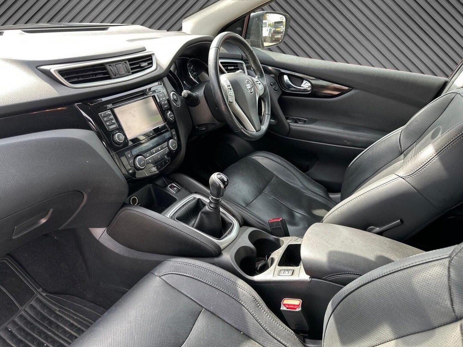 Used Nissan Qashqai 2016 for sale - 78182845: Photo 15