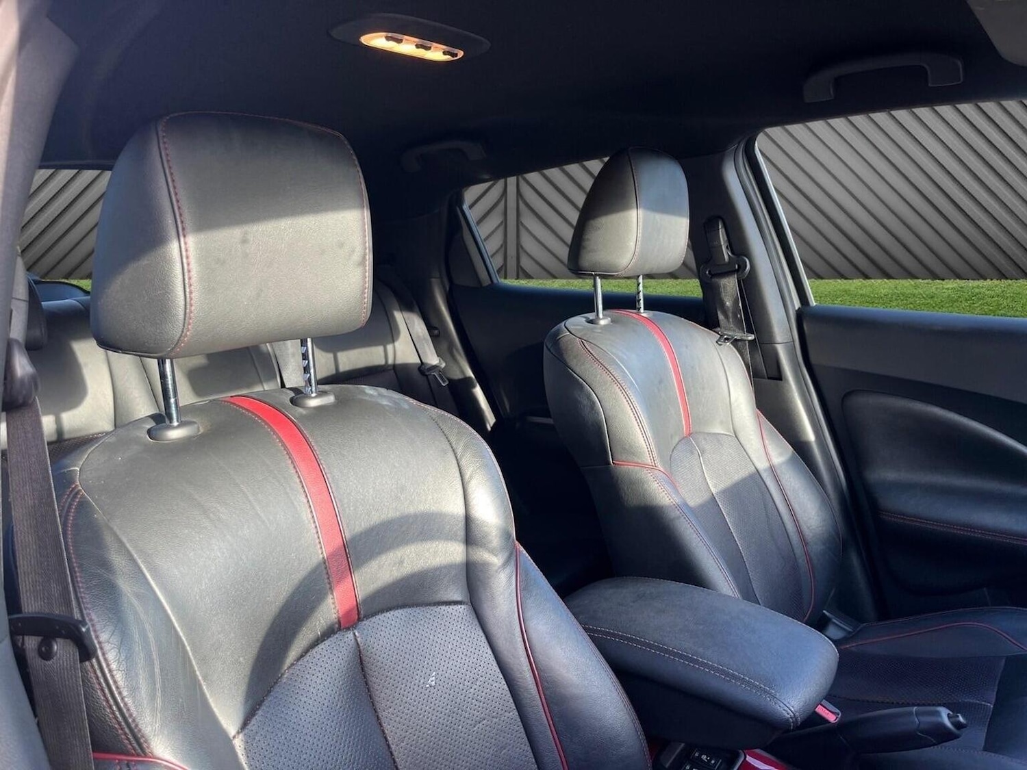 Used Nissan Juke 2015 for sale - 76896952: Photo 14