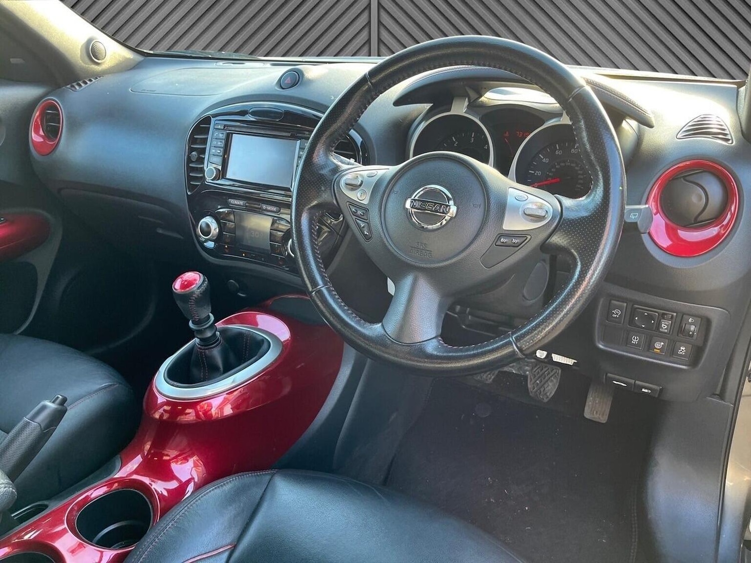 Used Nissan Juke 2015 for sale - 76896952: Photo 15